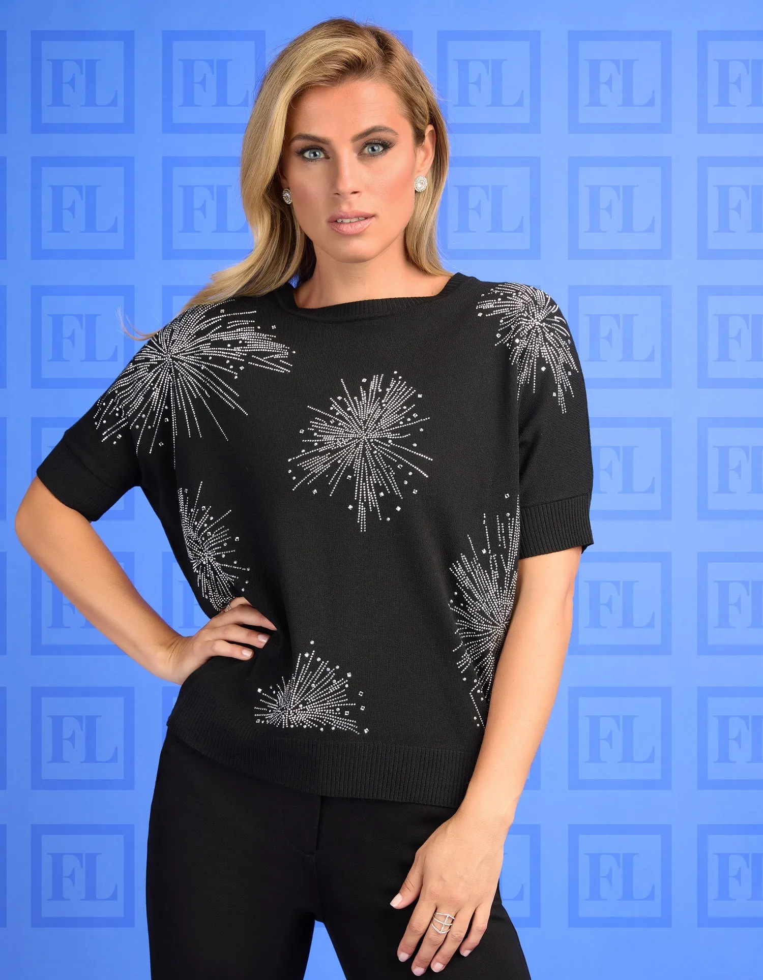 234153U (Sweater)