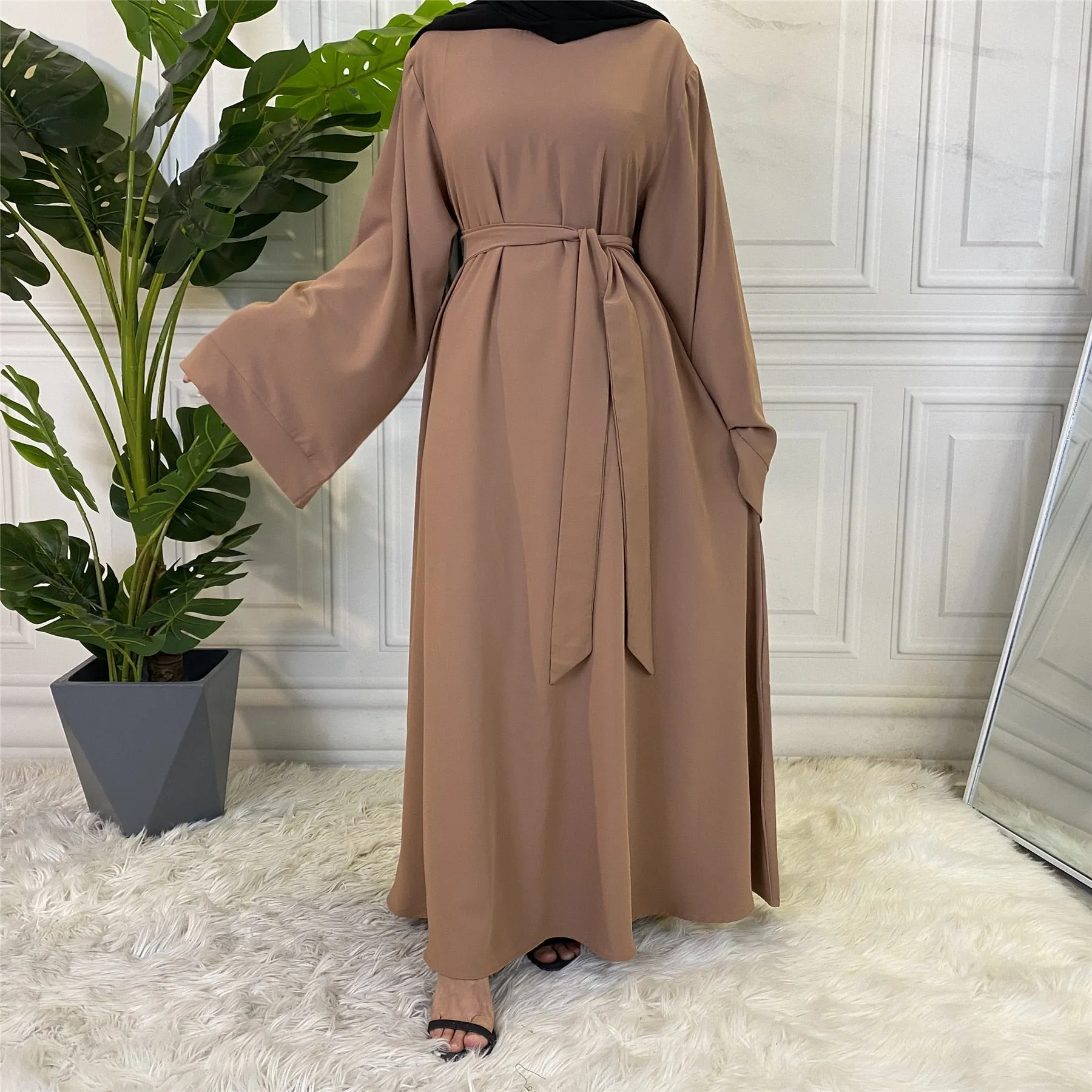 Chic and Modest: Muslim Fashion Hijab Dubai Abaya Long Dresses with Sashes for Women