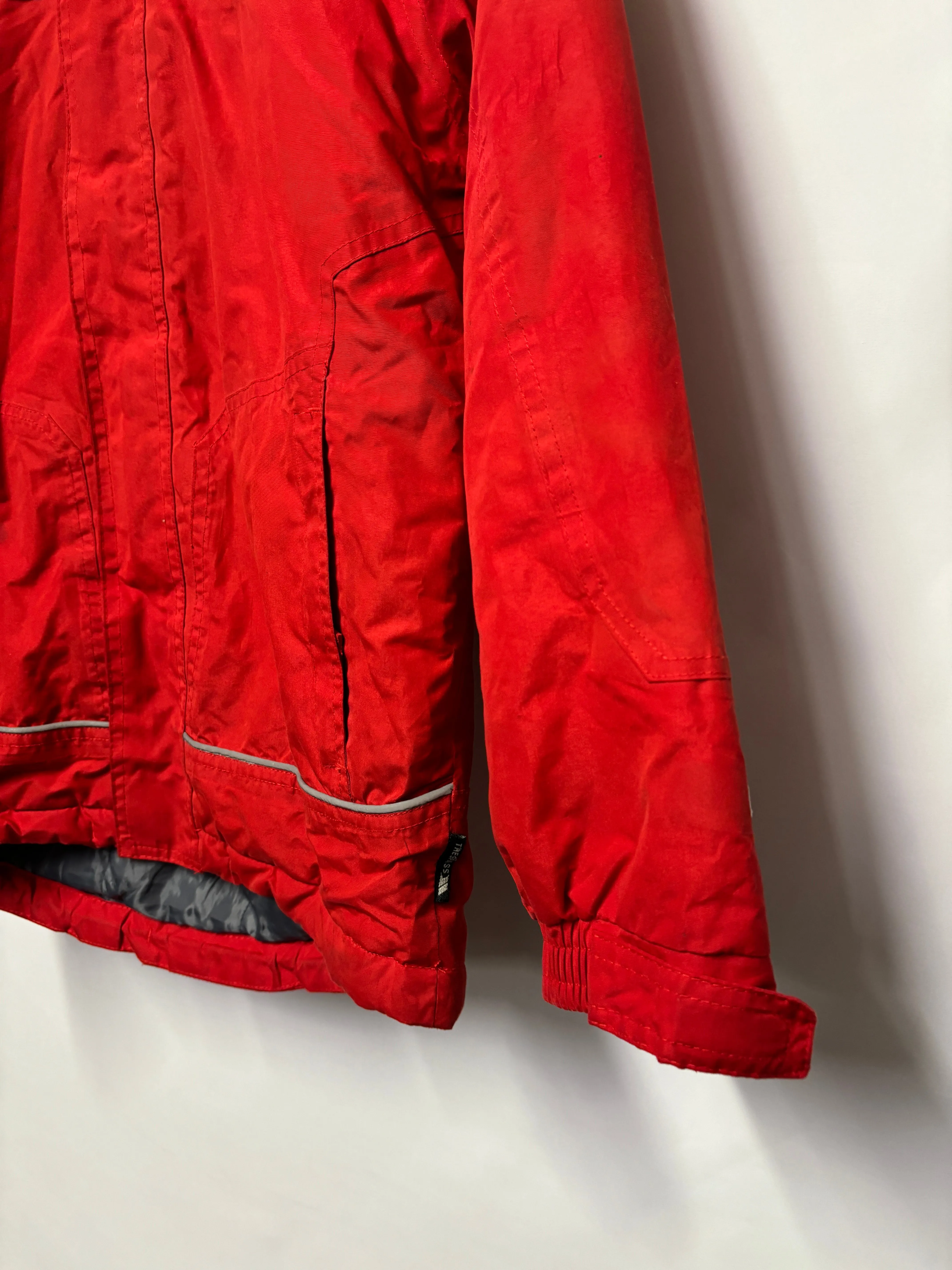 Trespass TP50 Red Insulated Ski Jacket 9/10 Yrs