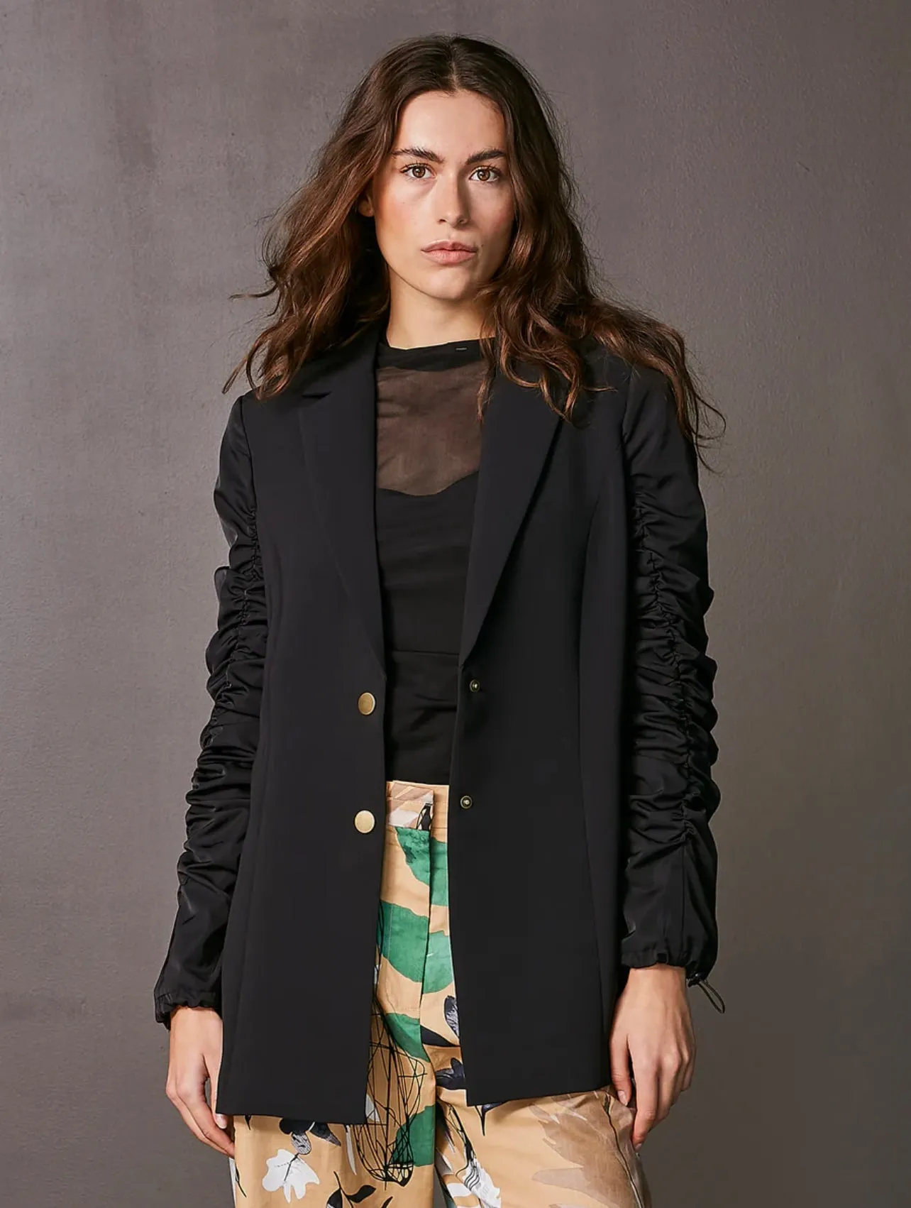 Vian Jacket in Black